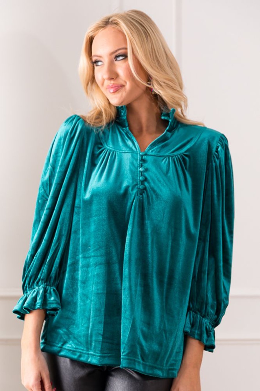 Umgee 3/4 & Long Sleeve | Glynn Velvet Top, Hunter Green