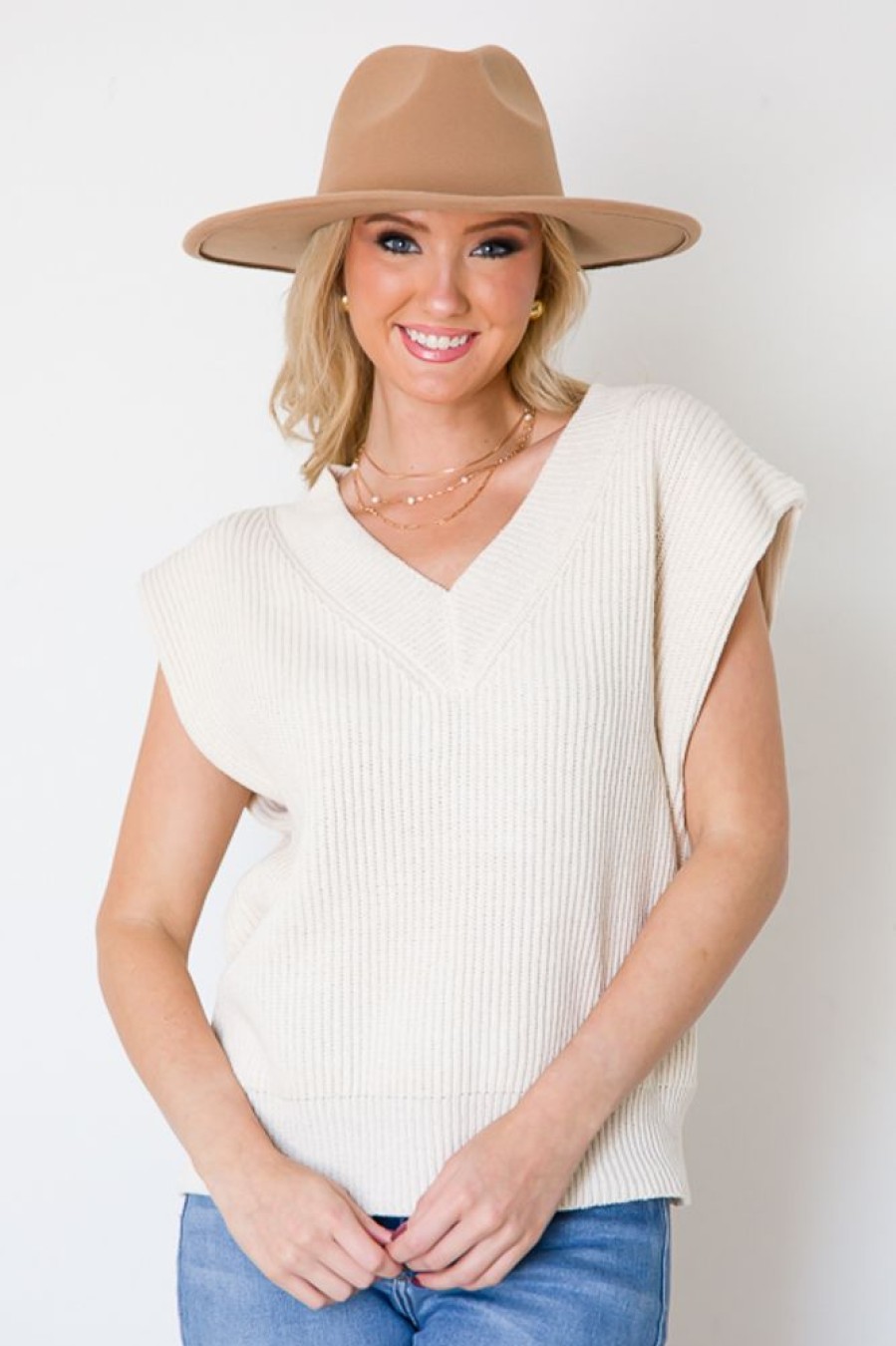 Gilli Short Sleeve & Sleeveless | V-Neck Sweater Vest, Cream