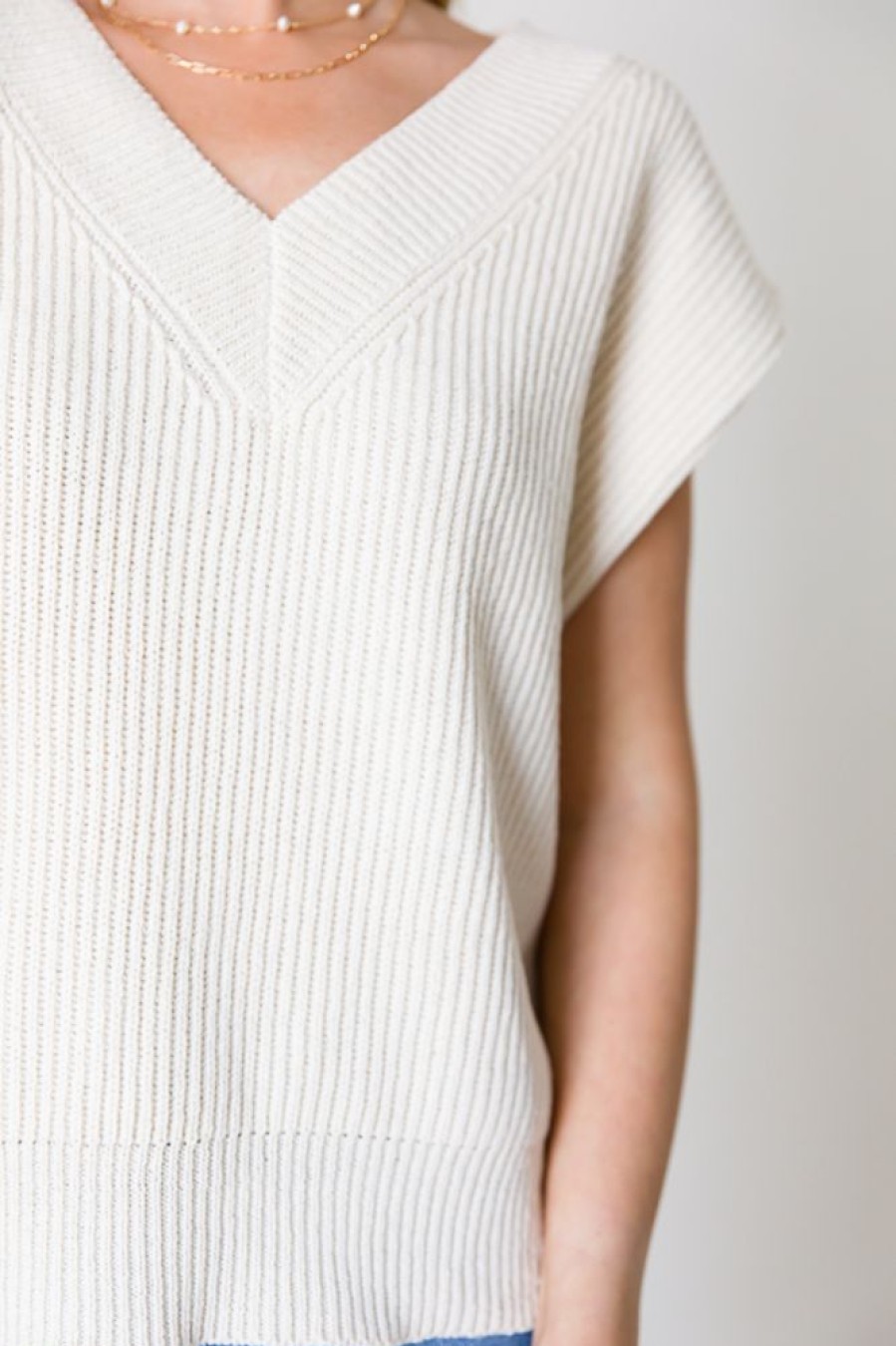 Gilli Short Sleeve & Sleeveless | V-Neck Sweater Vest, Cream