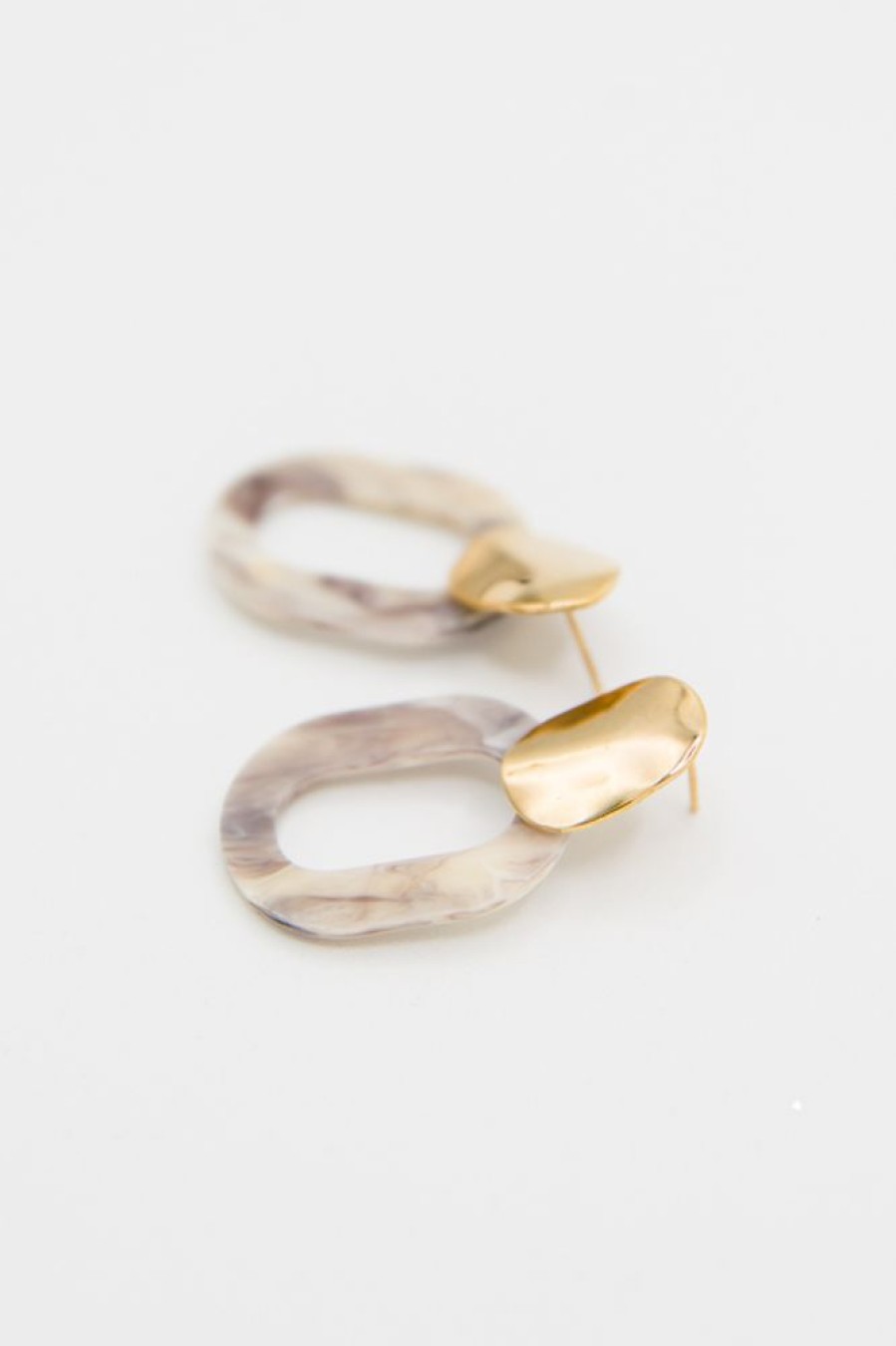 Golden Stella Jewelry | Ansley Acrylic Earring, Gray