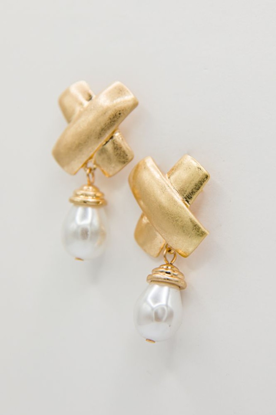 Golden Stella Jewelry | Crisscross & Pearl Earrings