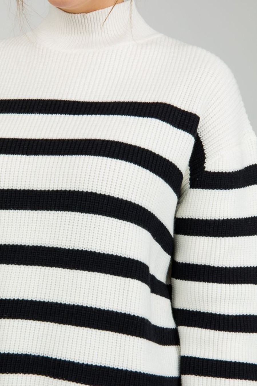 Main Strip Appareal 3/4 & Long Sleeve | Joan Stripe Sweater, White/Black