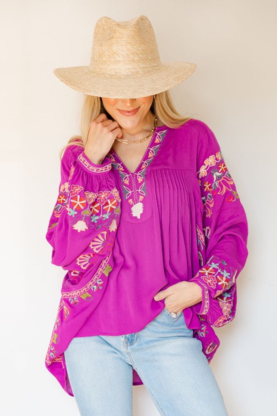 Easel 3/4 & Long Sleeve | Layla Embroidery Top, Magenta